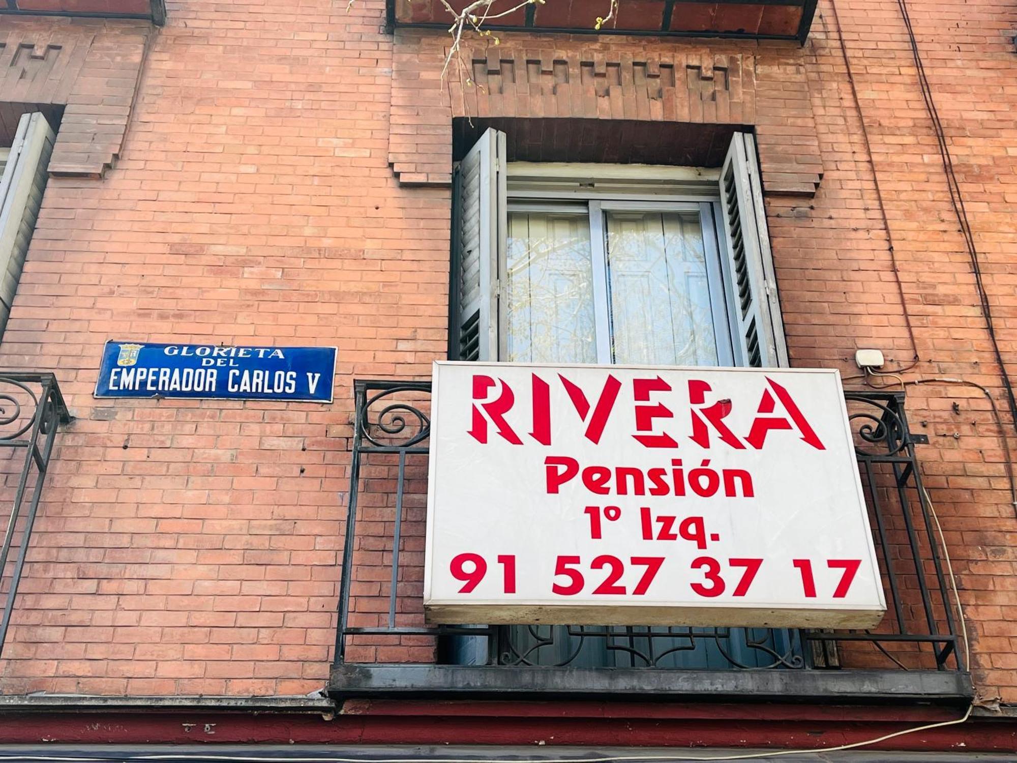 Pension Rivera Madrid Exterior photo